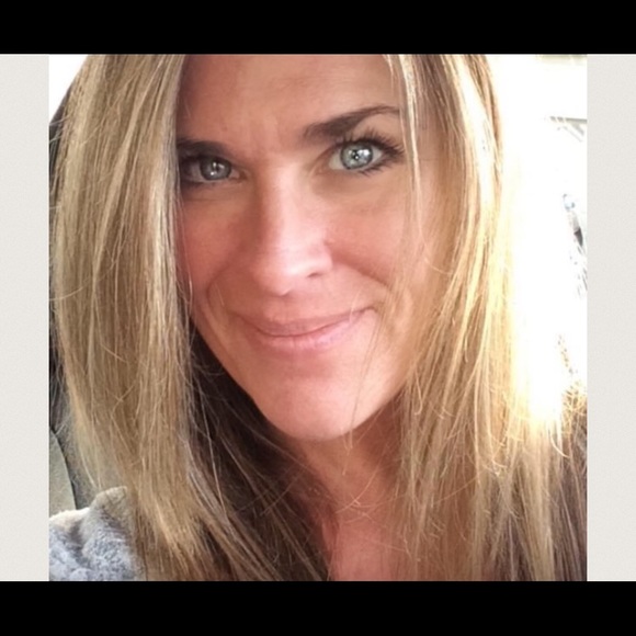 Welcome to my closet! Thank you for looking! - Picture 6 of 16